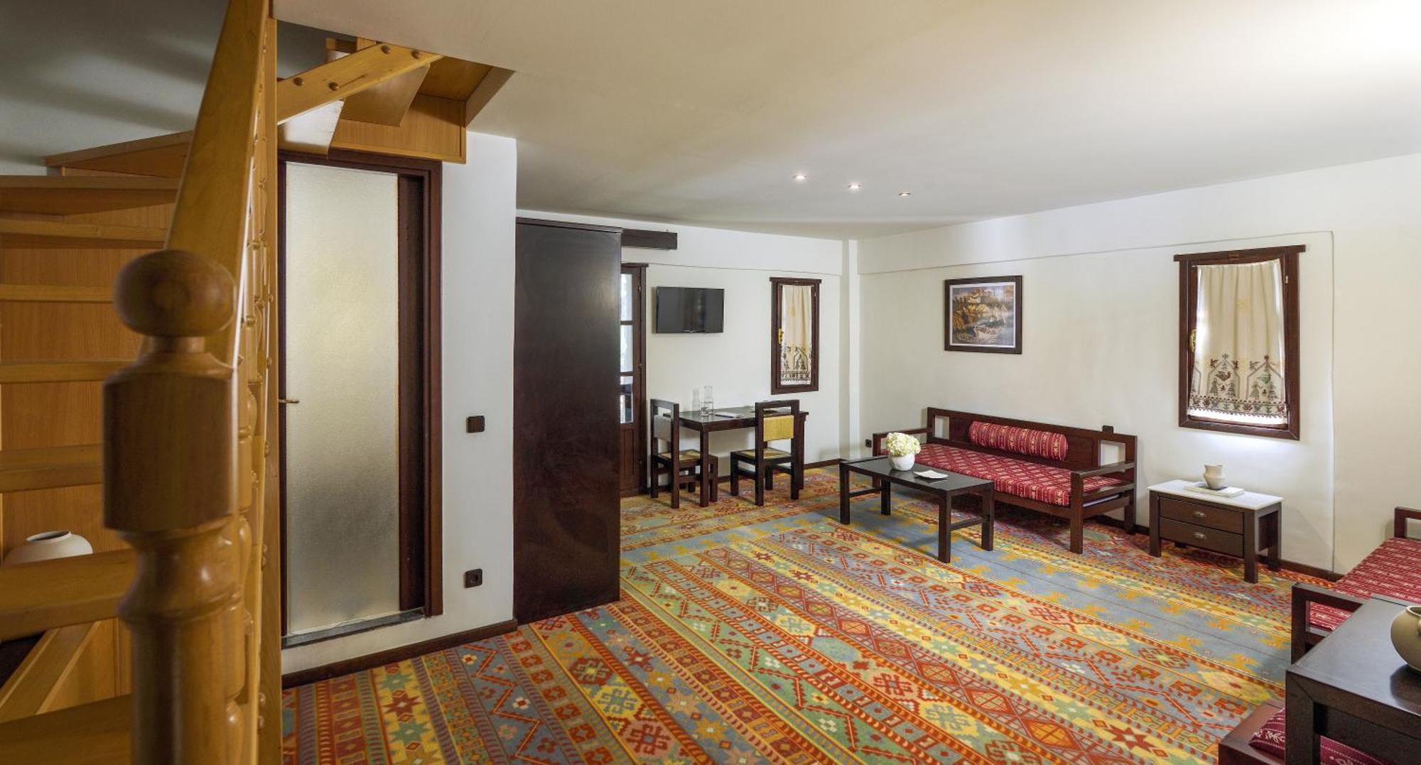 Simantro Resort Sani  Cameră foto A suite at the hotel