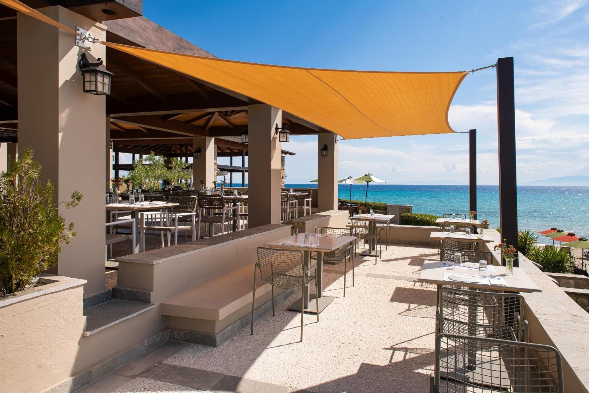Simantro Resort Sani  Exterior foto The Beach Club